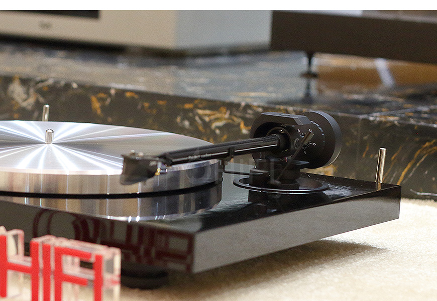 寶碟 1 Xpression Carbon Classic 表達碳纖維 經典系列 黑膠唱機,Pro-Ject 1 Xpression Carbon Classic 表達碳纖維 經典系列 唱機,Pro-Ject 1 Xpression Carbon Classic 黑膠唱機